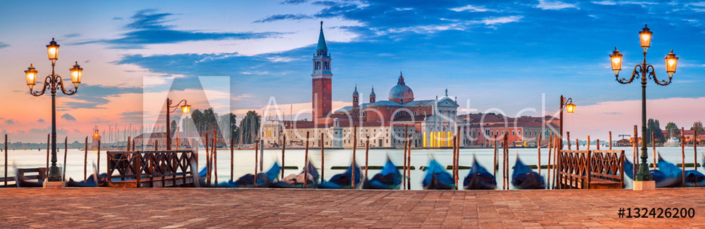 Afbeeldingen van Venice Panorama Panoramic image of Venice Italy during sunrise